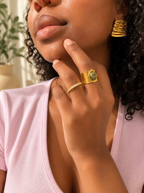 18K Gold & Green Stone Cuff Ring