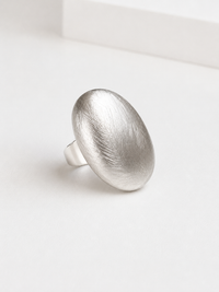 Aura Brushed Oval Expandable Statement Ring  | Comfort Fit
