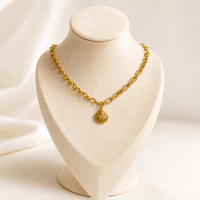 Gold Scallop Shell Charm Chain Necklace