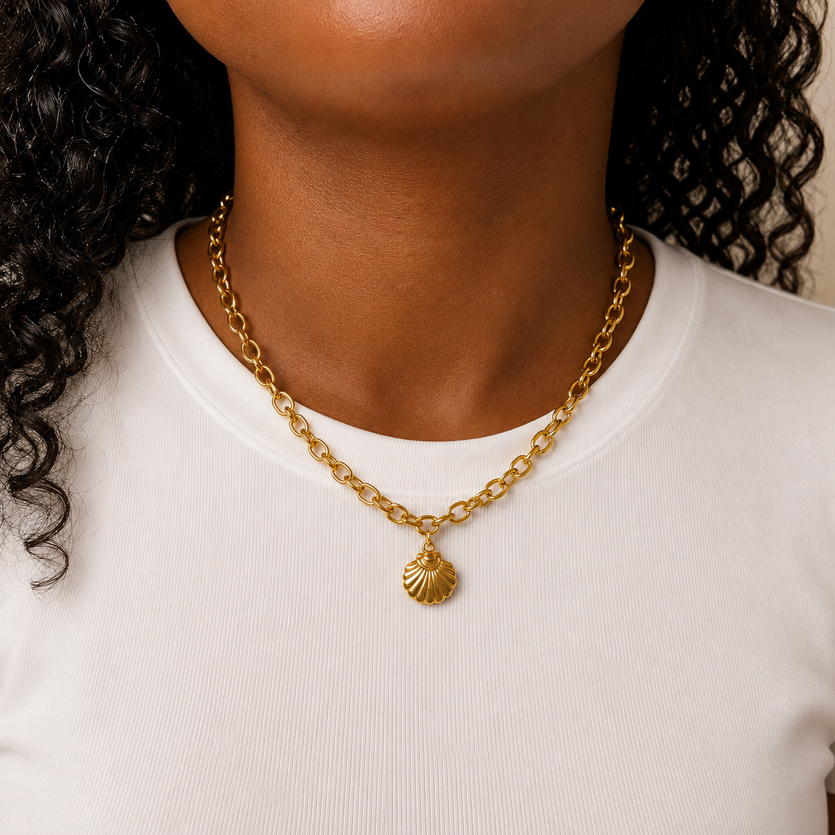 Gold Scallop Shell Charm Chain Necklace