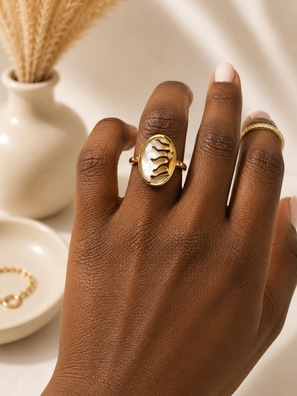 Oval Mother-of-Pearl Sunburst Ring