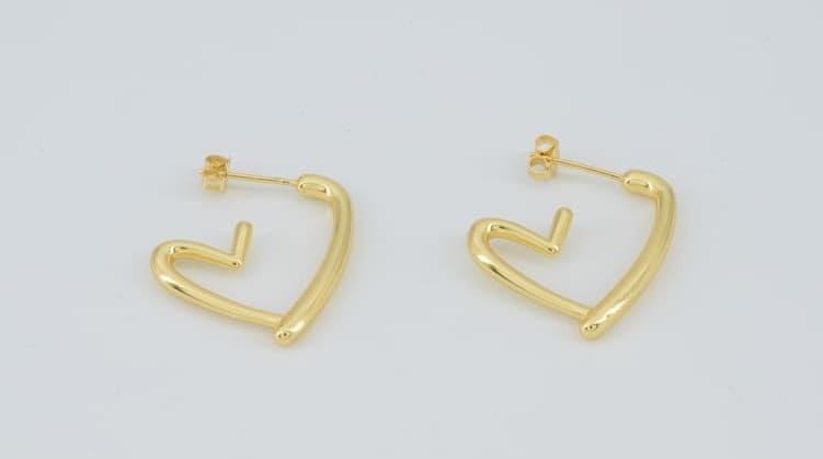 Amore Curve Earrings