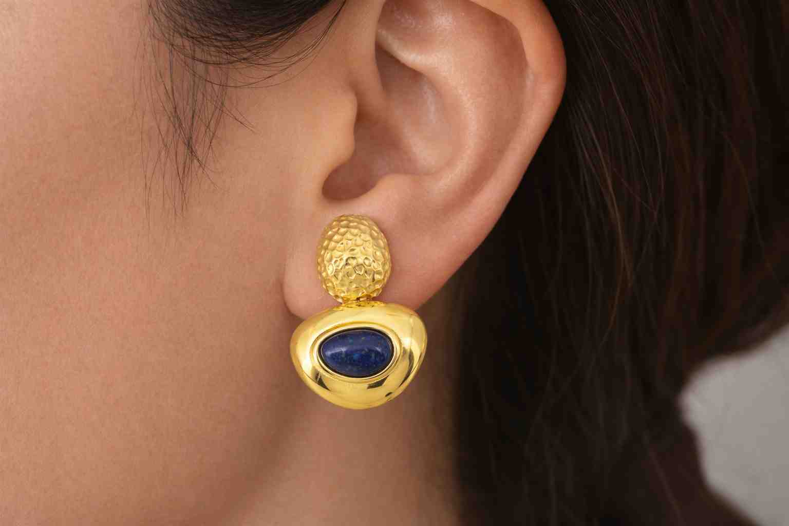 Agate Aura Drop Earring