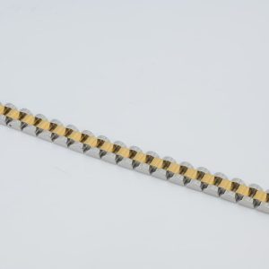 Elara Slim Link Bracelet - Image 2