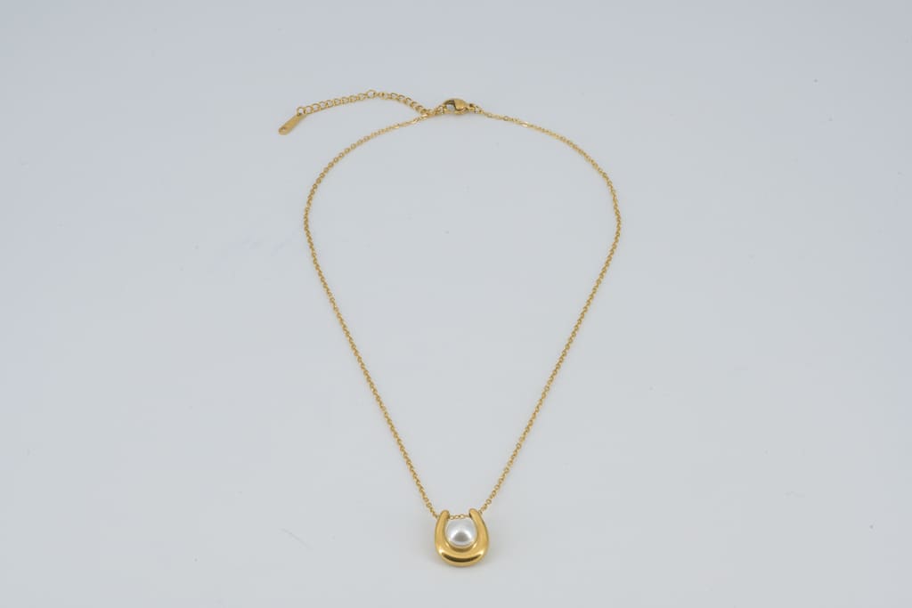 Luck Pearl Necklace