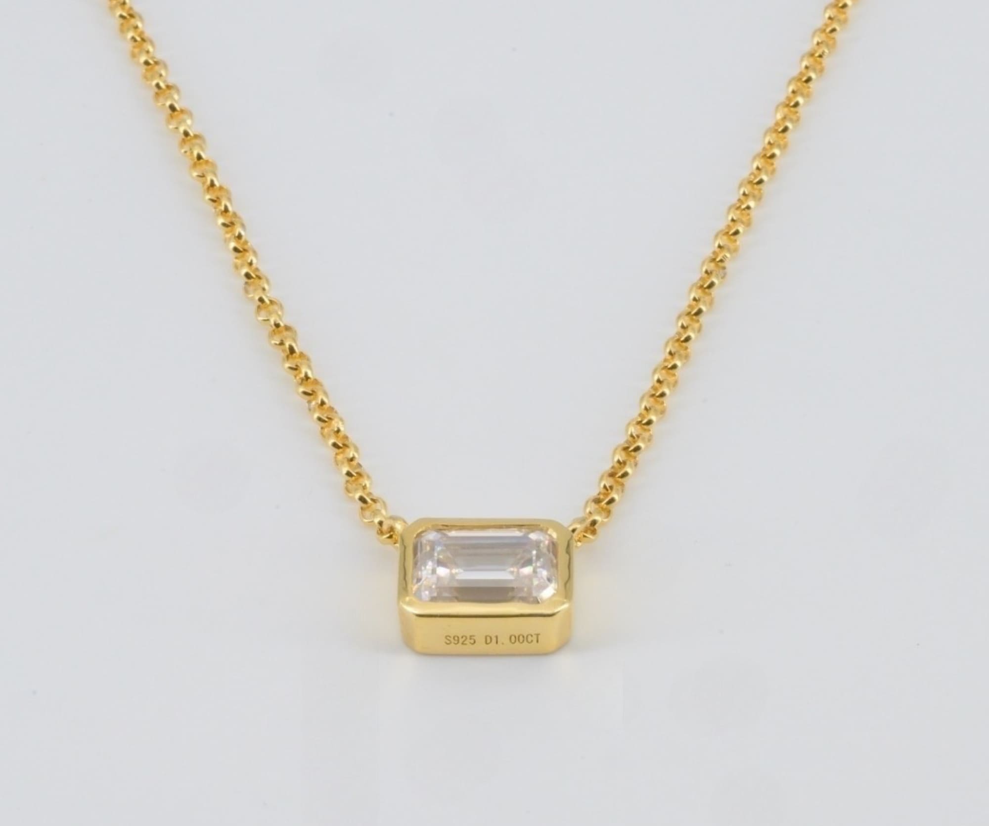 Luminous Bar Necklace