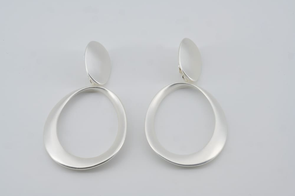 Elva Sculpted Hoops.