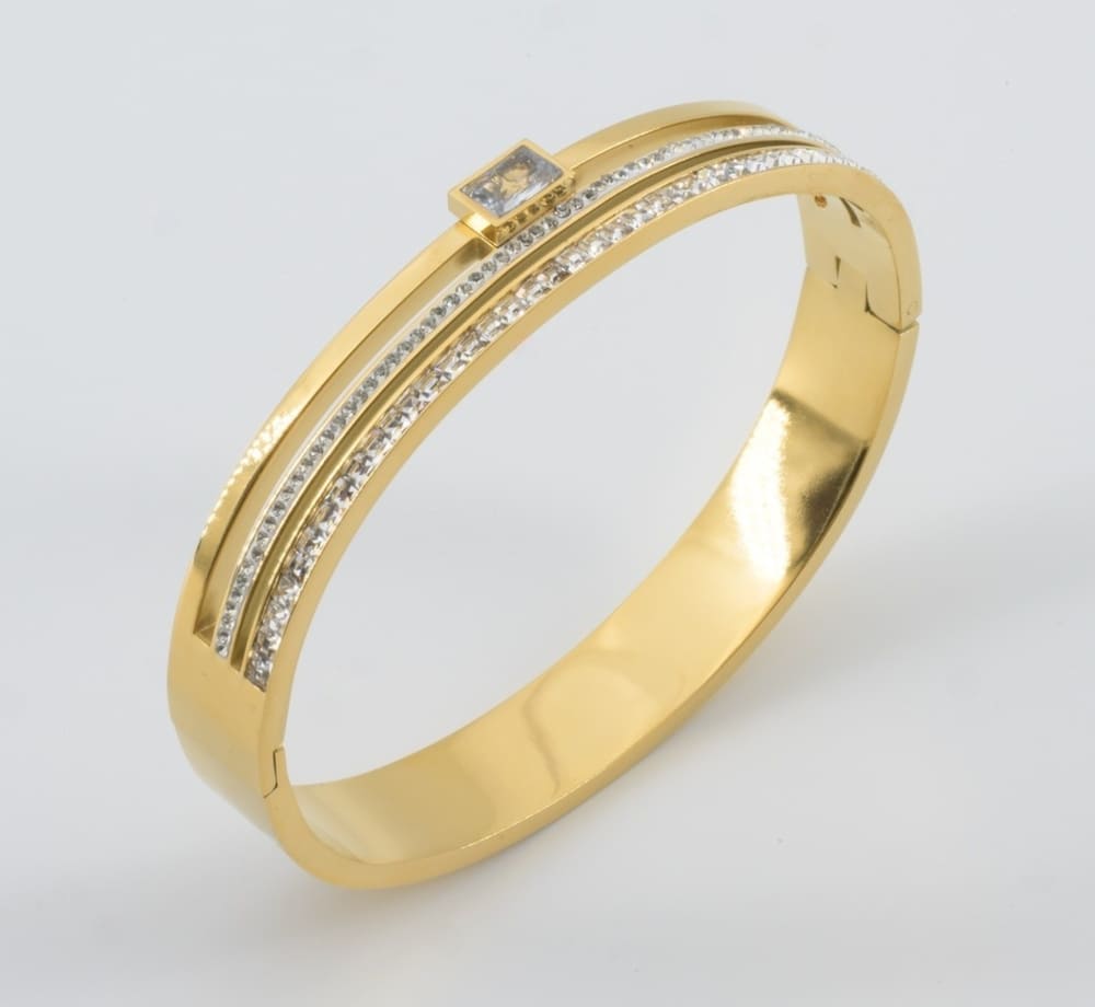 Vega Gold Pavé Bangle Bracelet