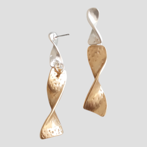 Twist Earrings - Image 3