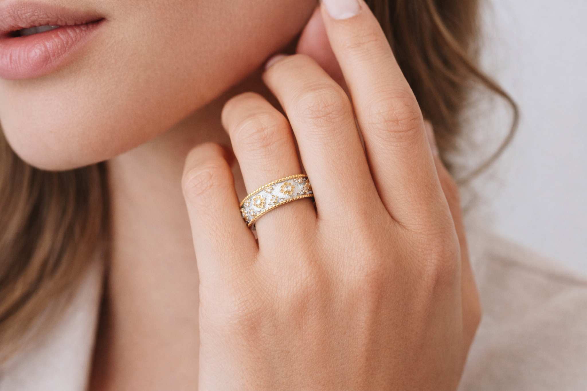 Zircon Elegance Ring